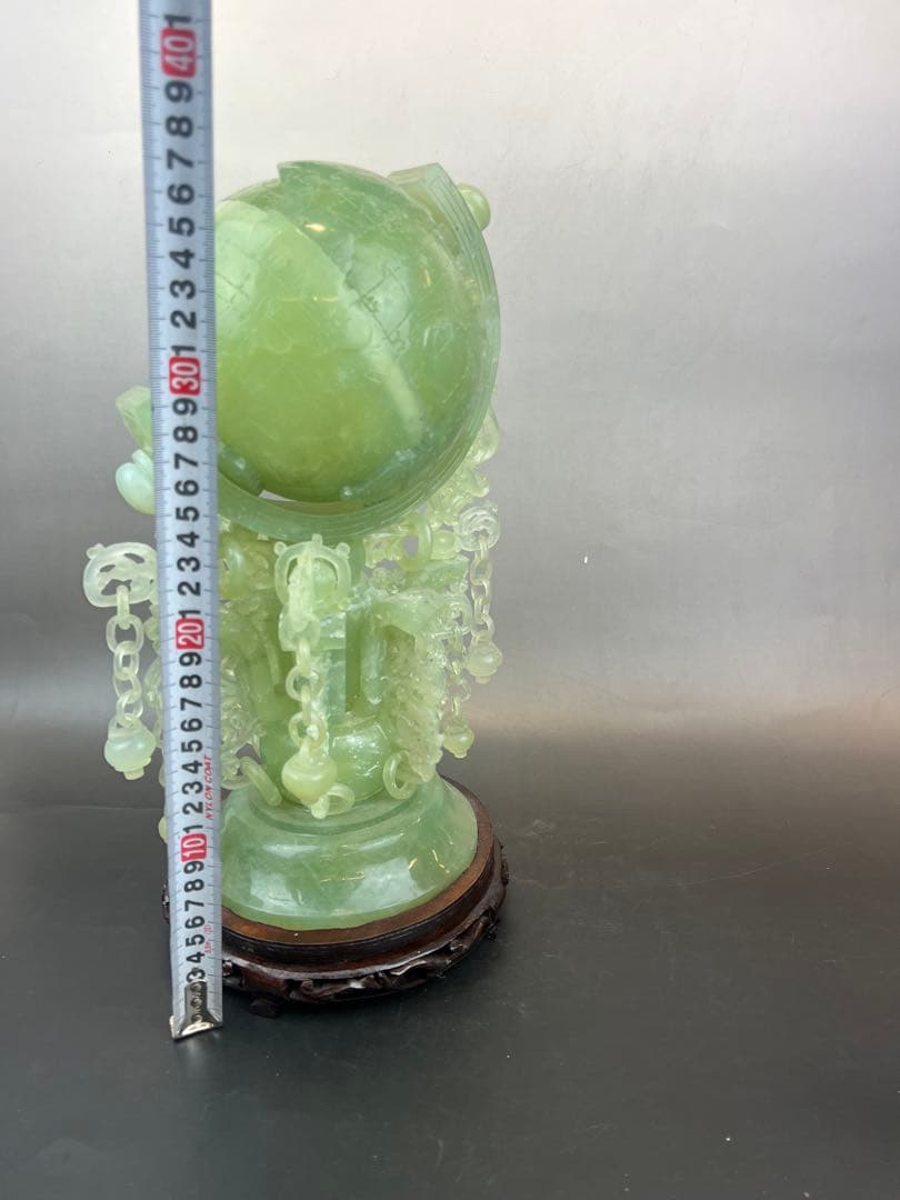 美品　翡翠地球儀　高さ39cm 重さ 5500g 置物　送料込み￼