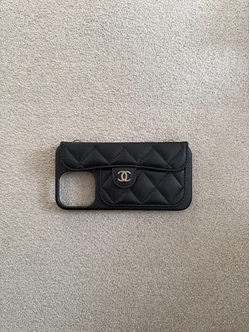 【CHANEL】 iPhone13Pro スマホケース