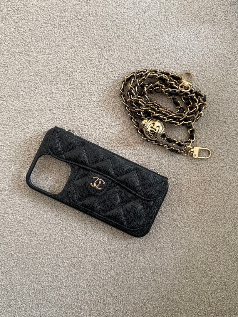 【CHANEL】 iPhone13Pro スマホケース