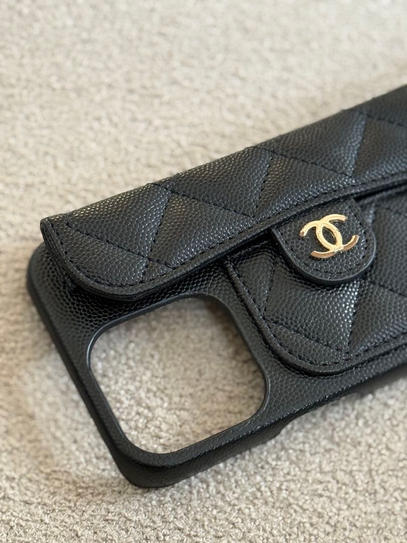 【CHANEL】 iPhone13Pro スマホケース