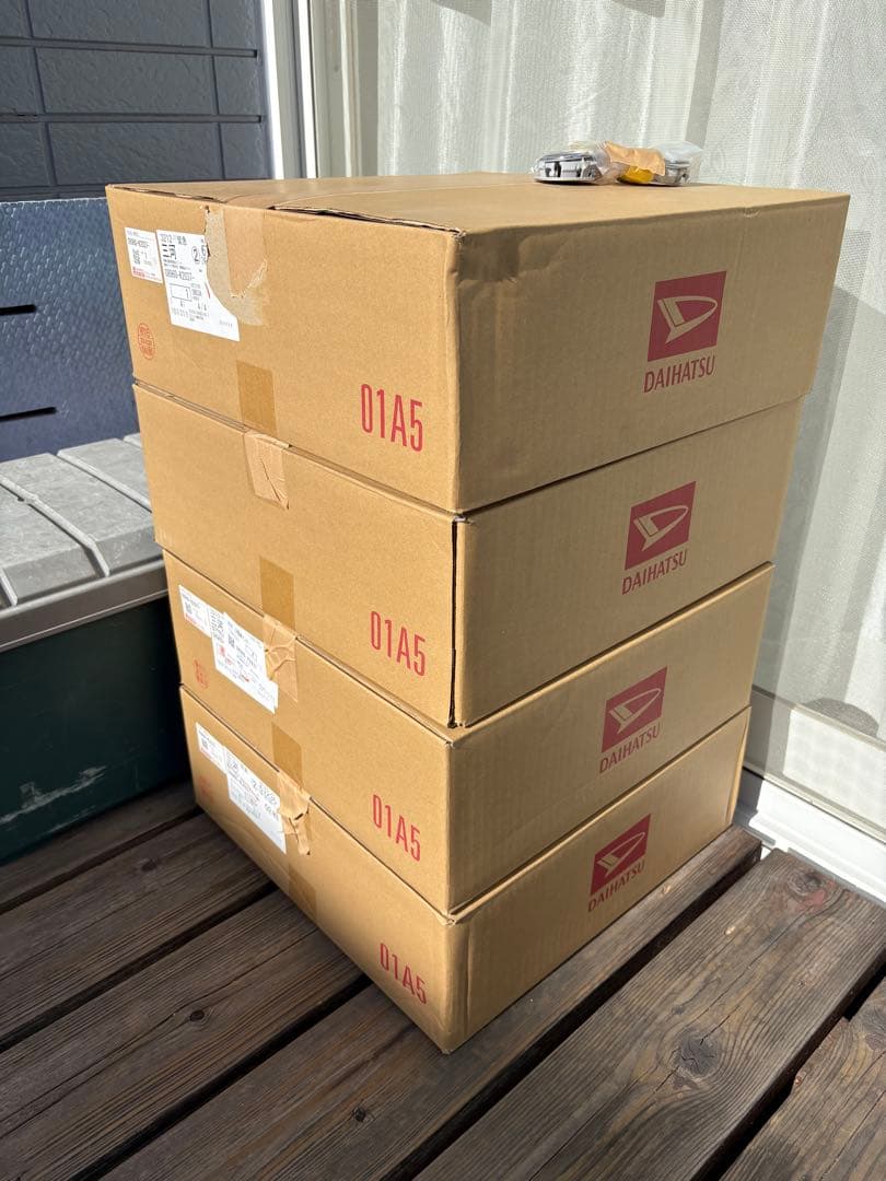 DAIHATSU タントファンクロスターボ純正15インチ ホイール 新品