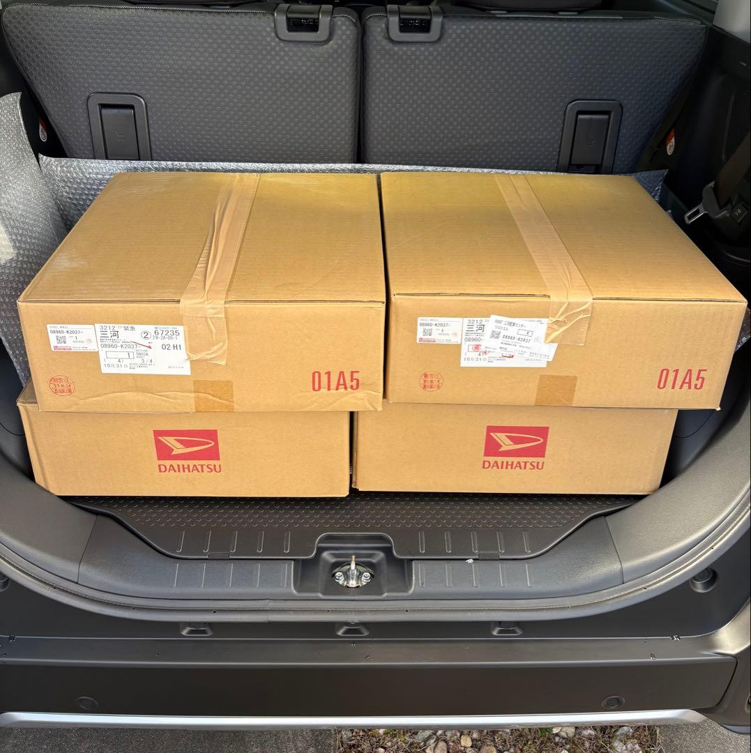 DAIHATSU タントファンクロスターボ純正15インチ ホイール 新品