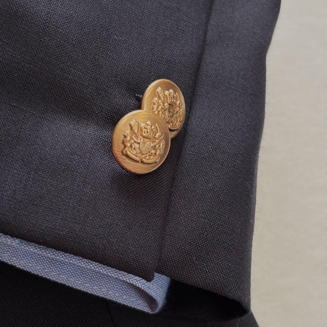 試着のみ☆120グリーンレーベルリラクシング　ネイビー スーツ　金ボタン　130