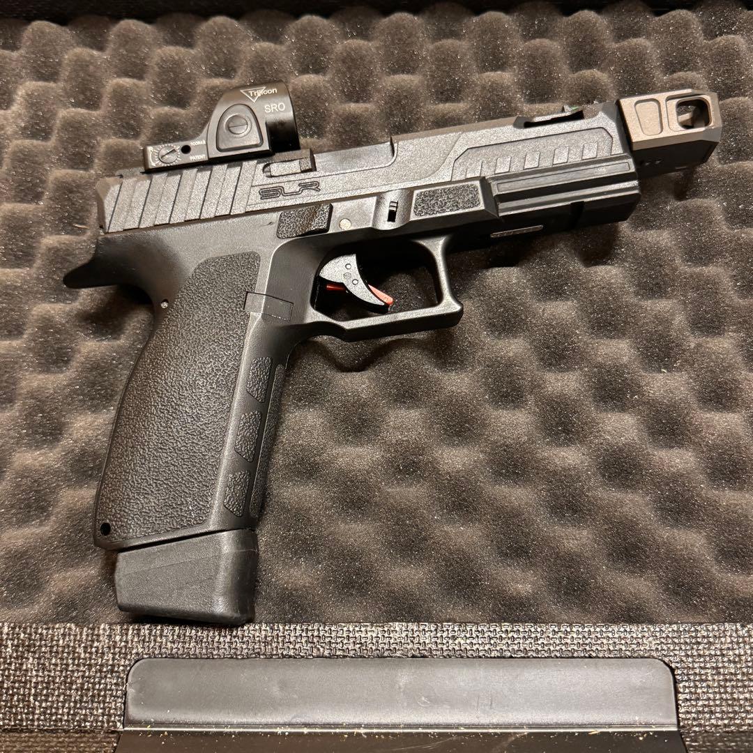 ヨ*屋様 運*官様 【注意事項あり必ずご確認を】Carbon8 STRIKER