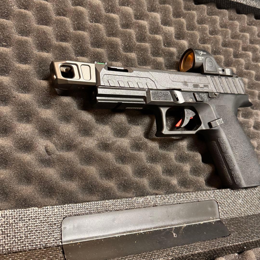 ヨ*屋様 運*官様 【注意事項あり必ずご確認を】Carbon8 STRIKER