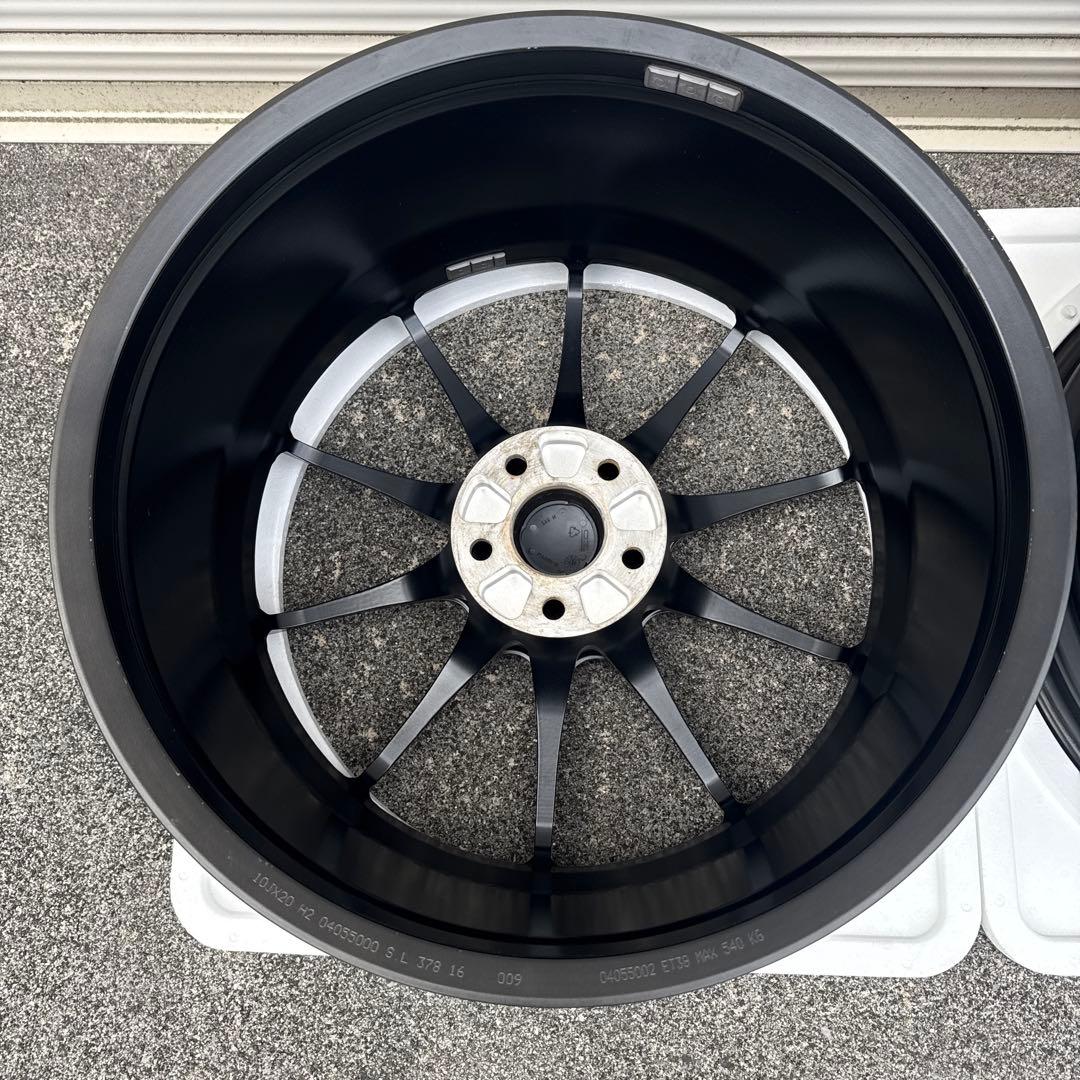 OZ Racing スーパーフォージアータ マットブラック20インチ　2本