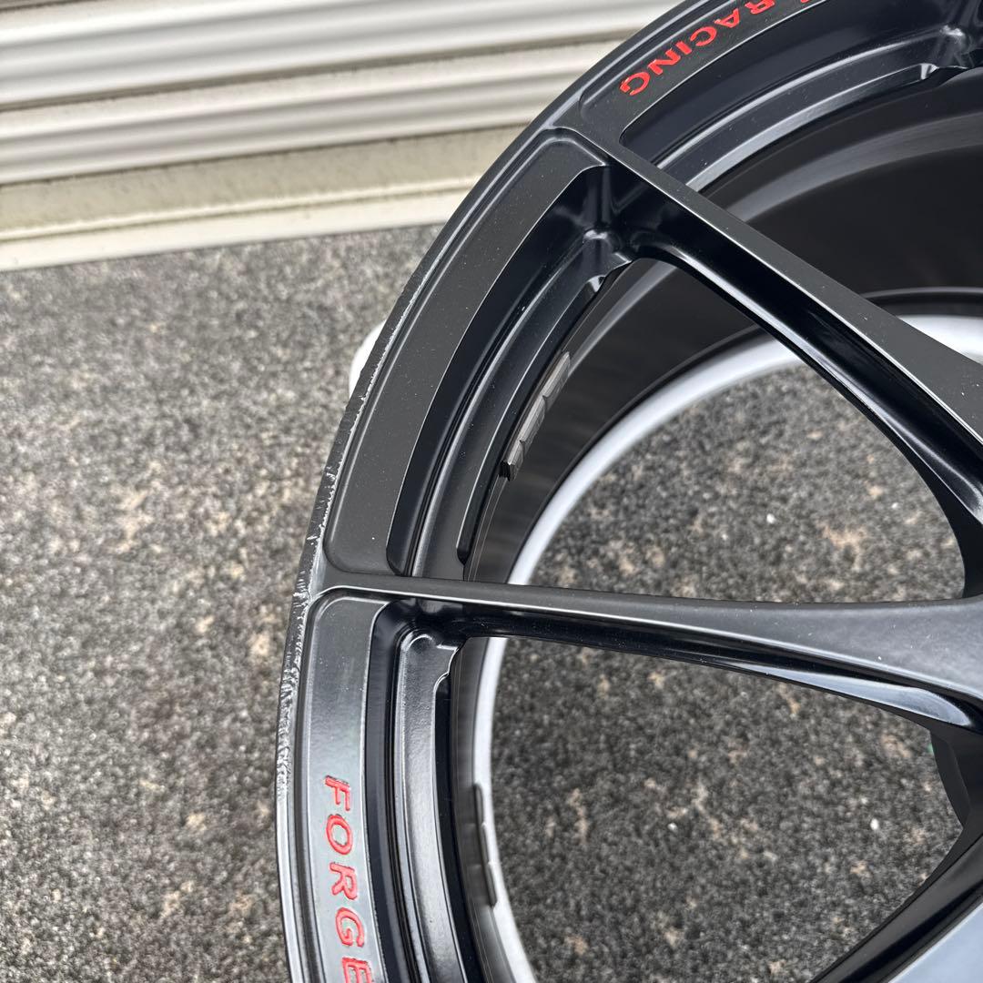 OZ Racing スーパーフォージアータ マットブラック20インチ　2本