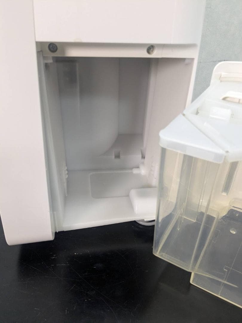 Y☆238 シャープ 衣類乾燥除湿機 CV-L180-W 2021年