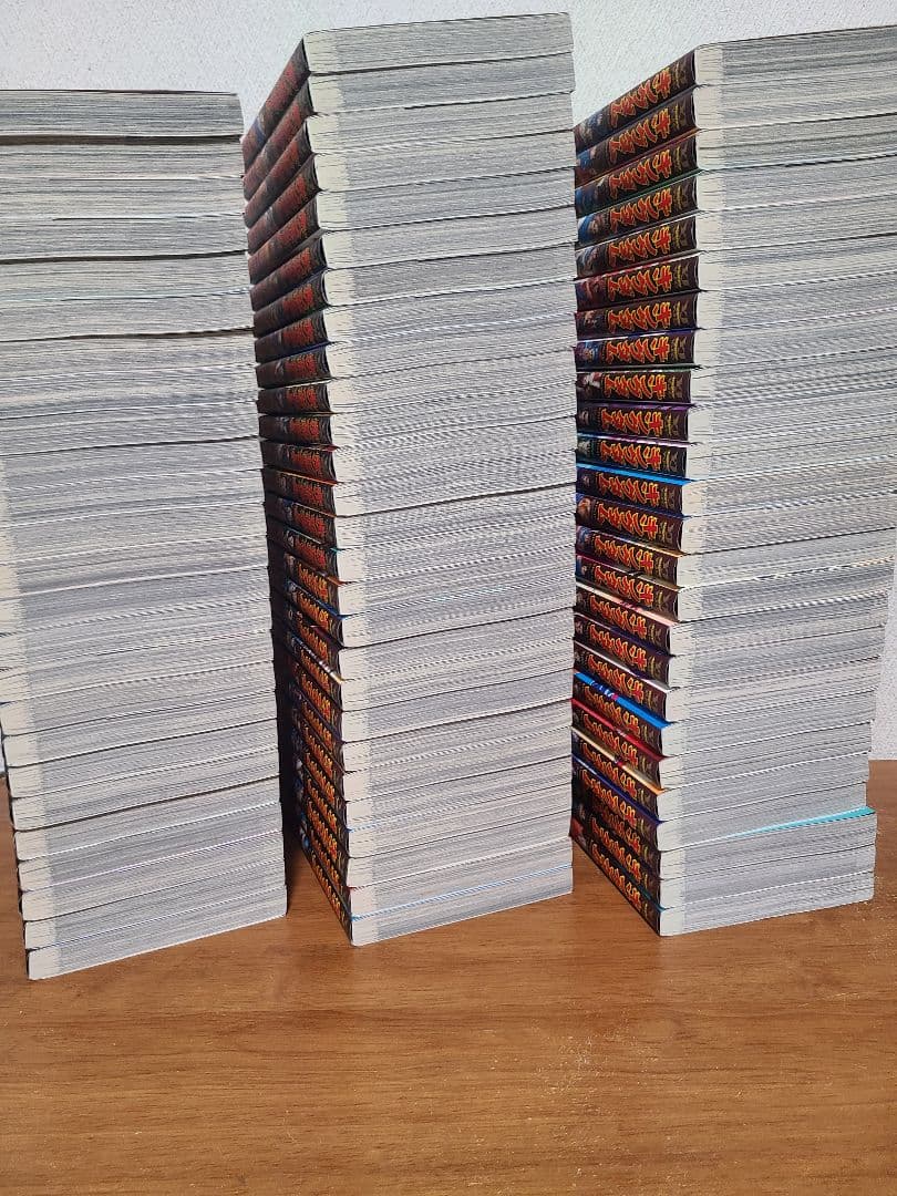 キングダム 1～77巻 公式ガイドブック3冊+伍×2冊 ヤケ無しの美品です！