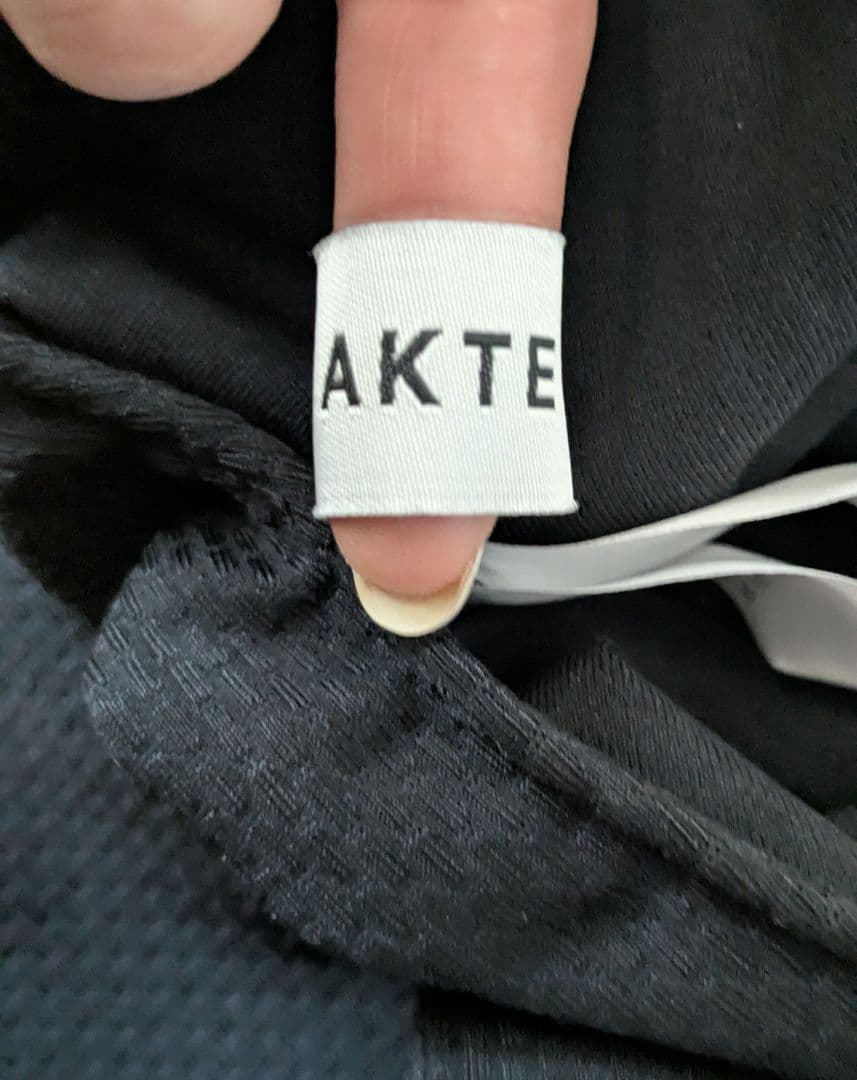 AKTE バックオープン　水着 　ブラック