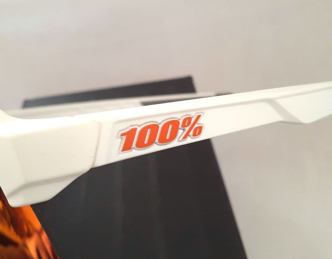 100% S3 ホワイト レッド ワンハンドレッド サングラス