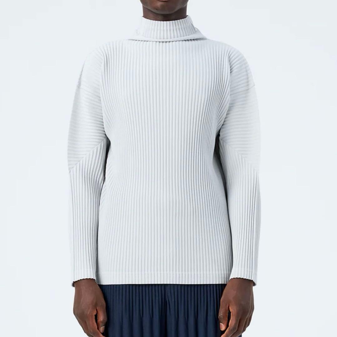 HOMME PLISSE ハイネックトップス サイズ3