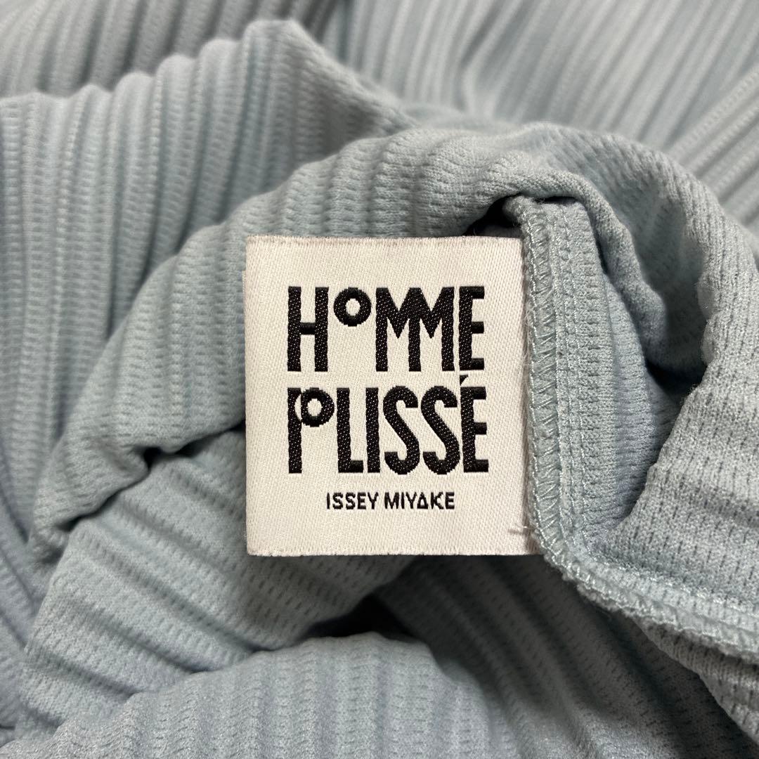 HOMME PLISSE ハイネックトップス サイズ3