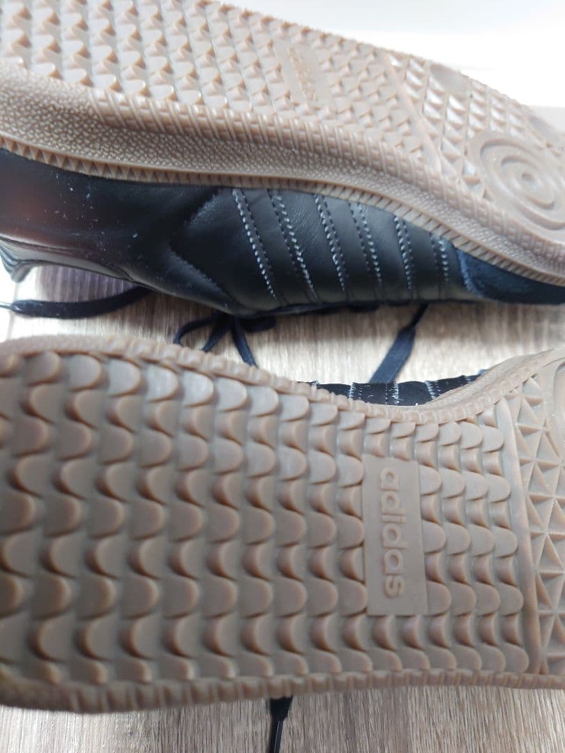 adidas Samba ブラックレザー スニーカー