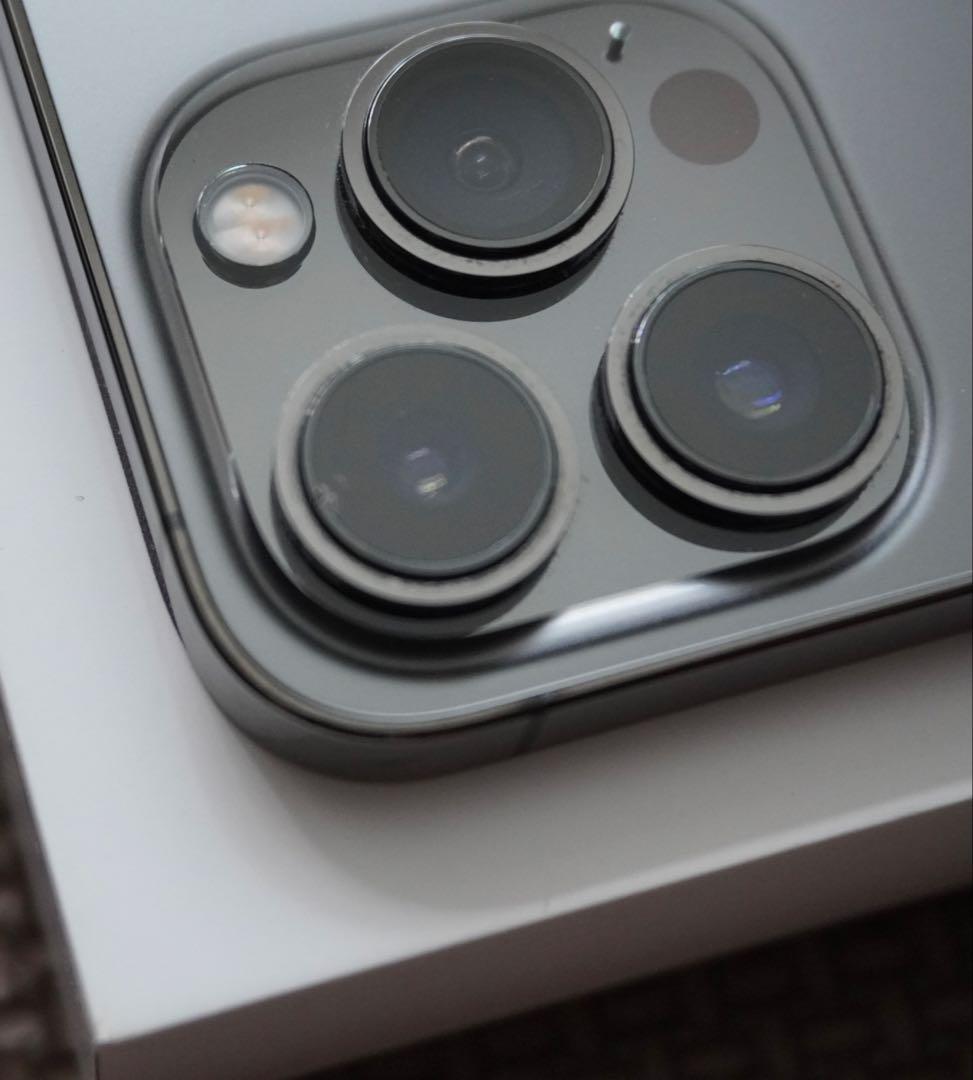 iPhone 13 Pro 256GB グラファイト 美品 即購入可SIMフリー