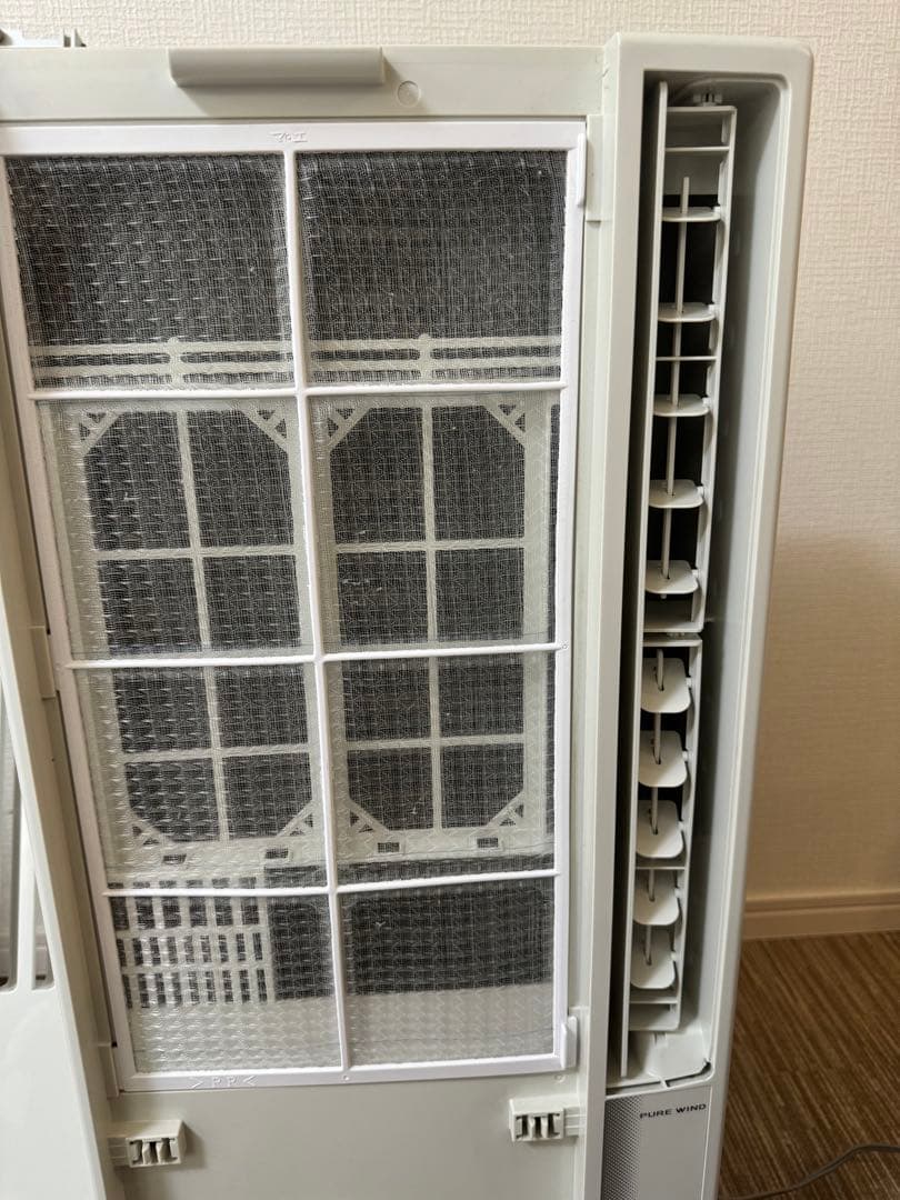 コロナルームエアコンウインド形冷房専用 型式CW-1617