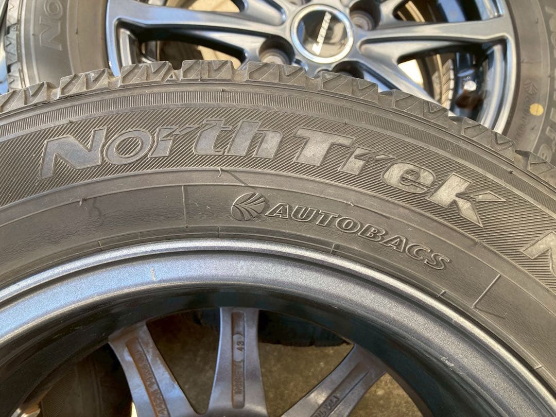 スタッドレスタイヤ付き14インチホイールセット