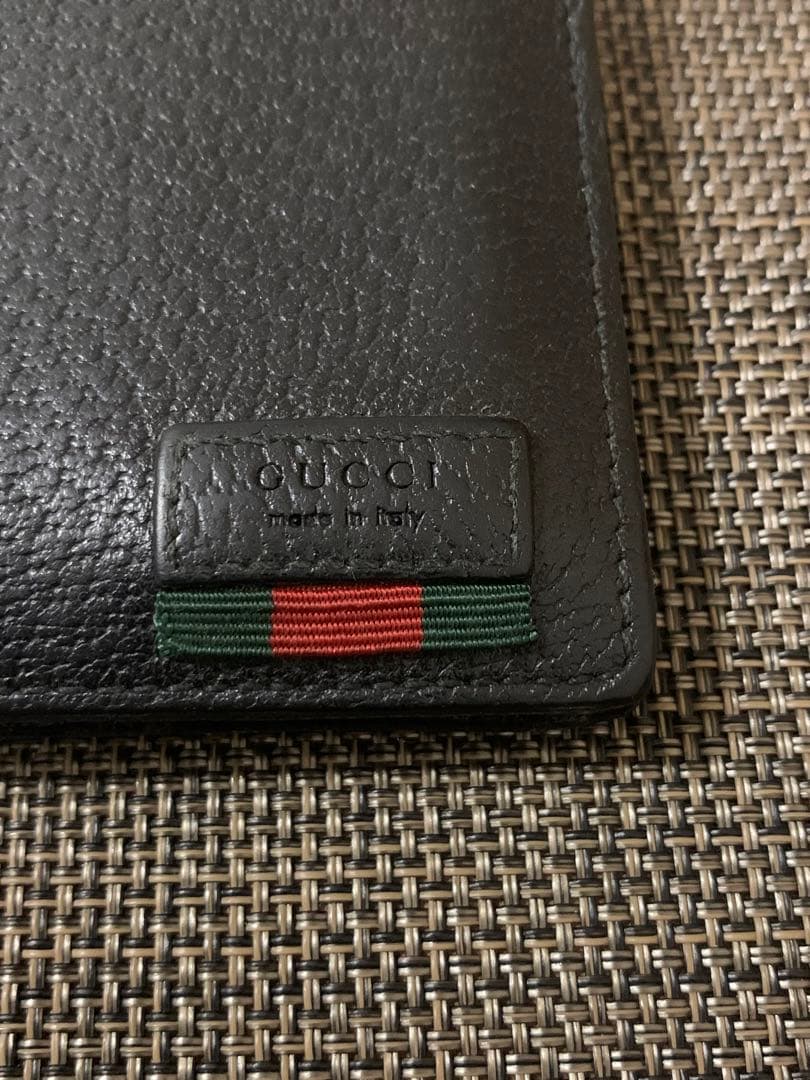 Gucci 二つ折り財布 黒 レザー トリコロールストライプ　シェリーライン