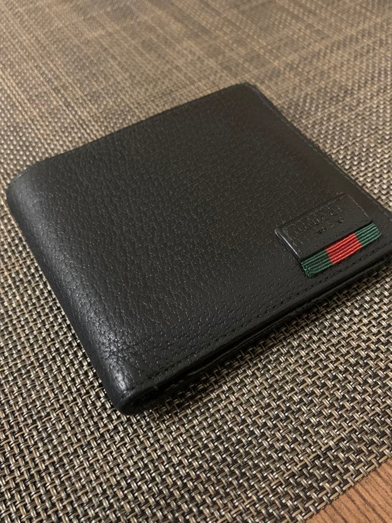 Gucci 二つ折り財布 黒 レザー トリコロールストライプ　シェリーライン