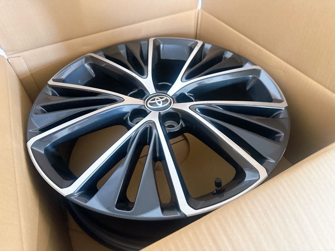 【きのちゃんさん専用】4本 純正トヨタ 60プリウス19インチ ブラックホイール