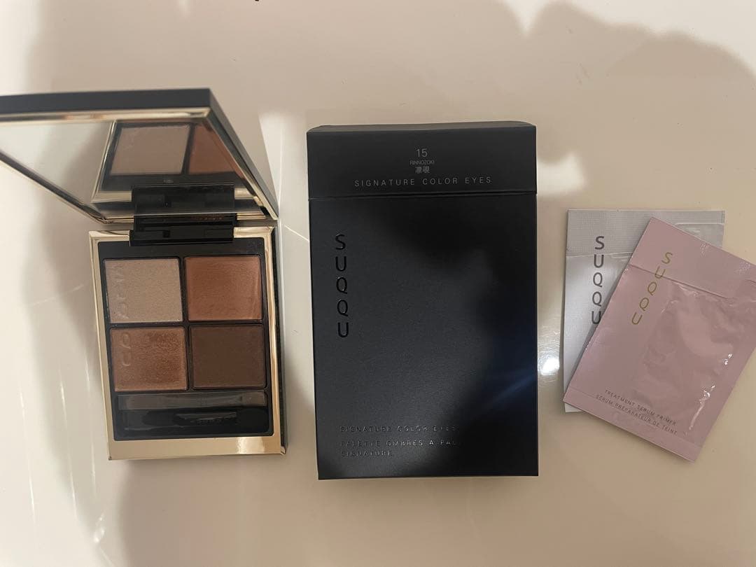 ☆人気完売商品☆ おまけ付き　スック シグニチャーカラーアイズ 15 凛覗