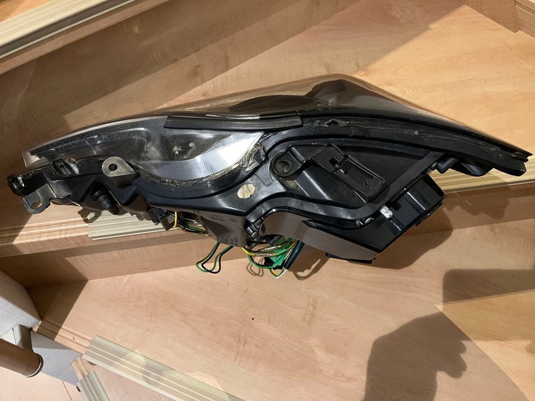 レクサス IS ライト GSE20 GSE21 左右一台分 社外品 中古