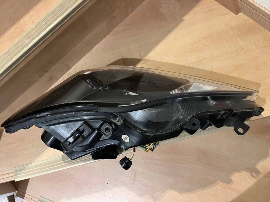 レクサス IS ライト GSE20 GSE21 左右一台分 社外品 中古