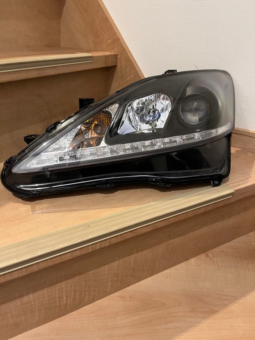 レクサス IS ライト GSE20 GSE21 左右一台分 社外品 中古