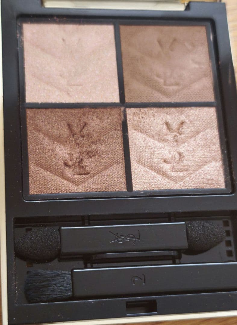 ysl／クチュールミニクラッチ025 ホリデー　アイシャドウ　2025 ブルベ夏