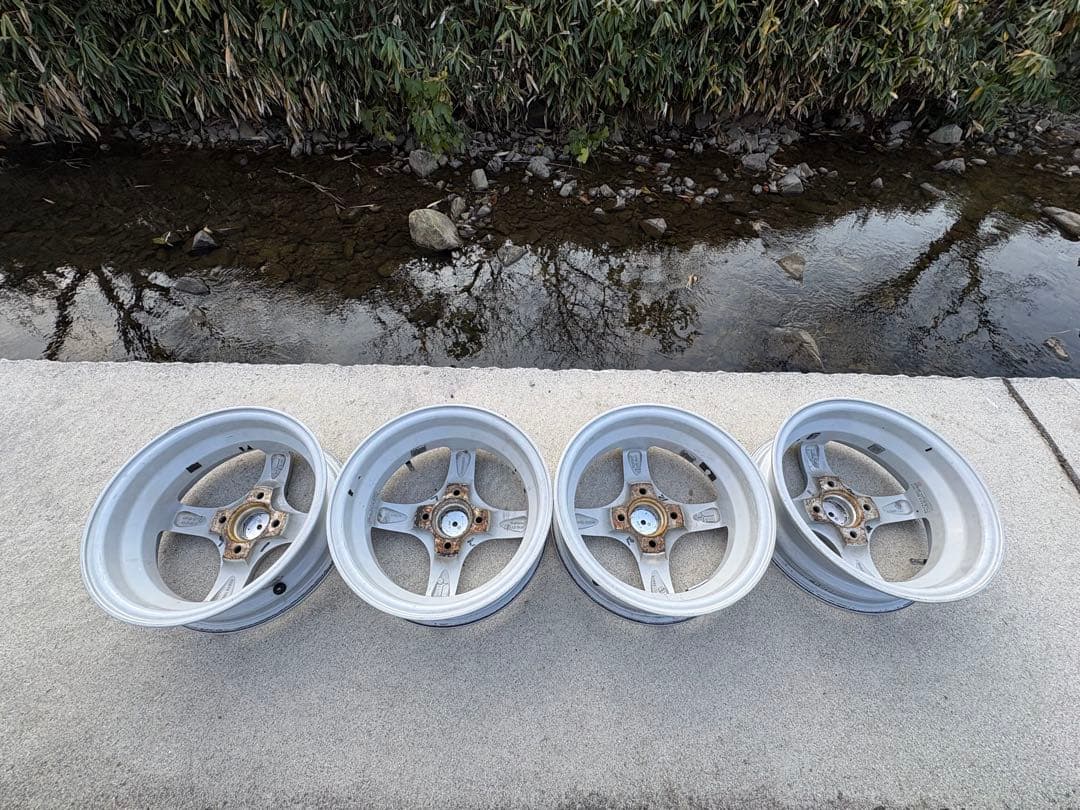 M*a様 【美品アルミ ホイール】 スズカ ブレーン／Universe A4／1