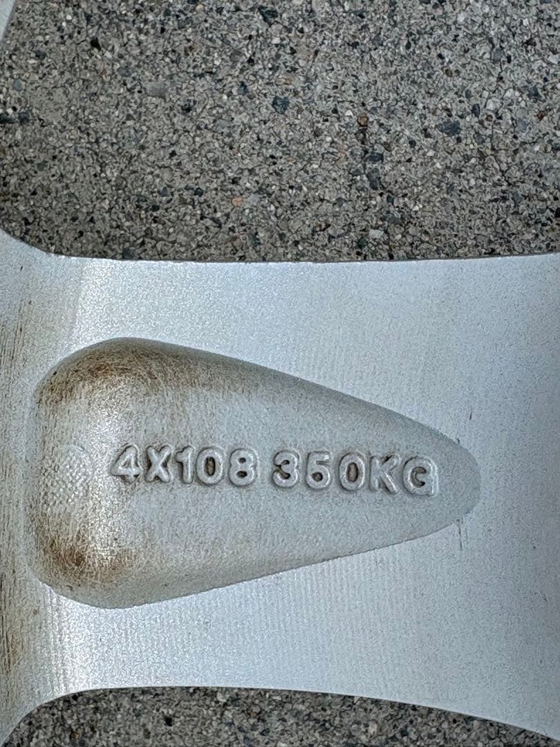 M*a様 【美品アルミ ホイール】 スズカ ブレーン／Universe A4／1