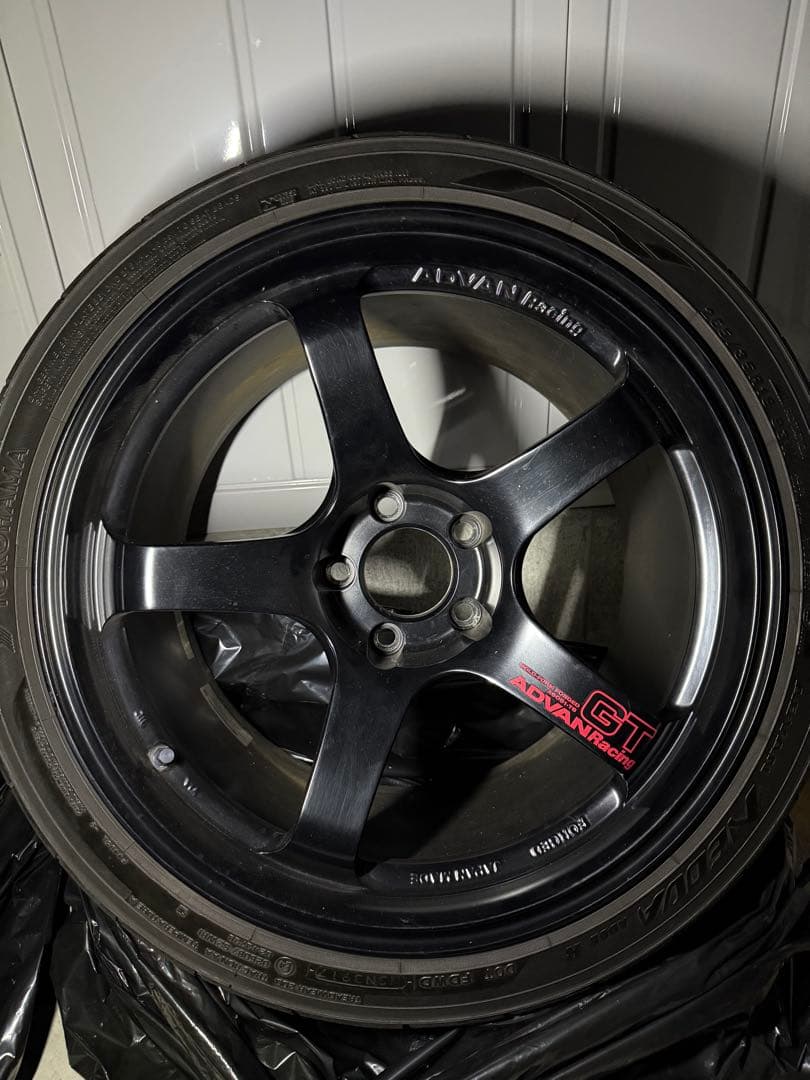 YOKOHAMA ADVAN GT 18インチ 2本