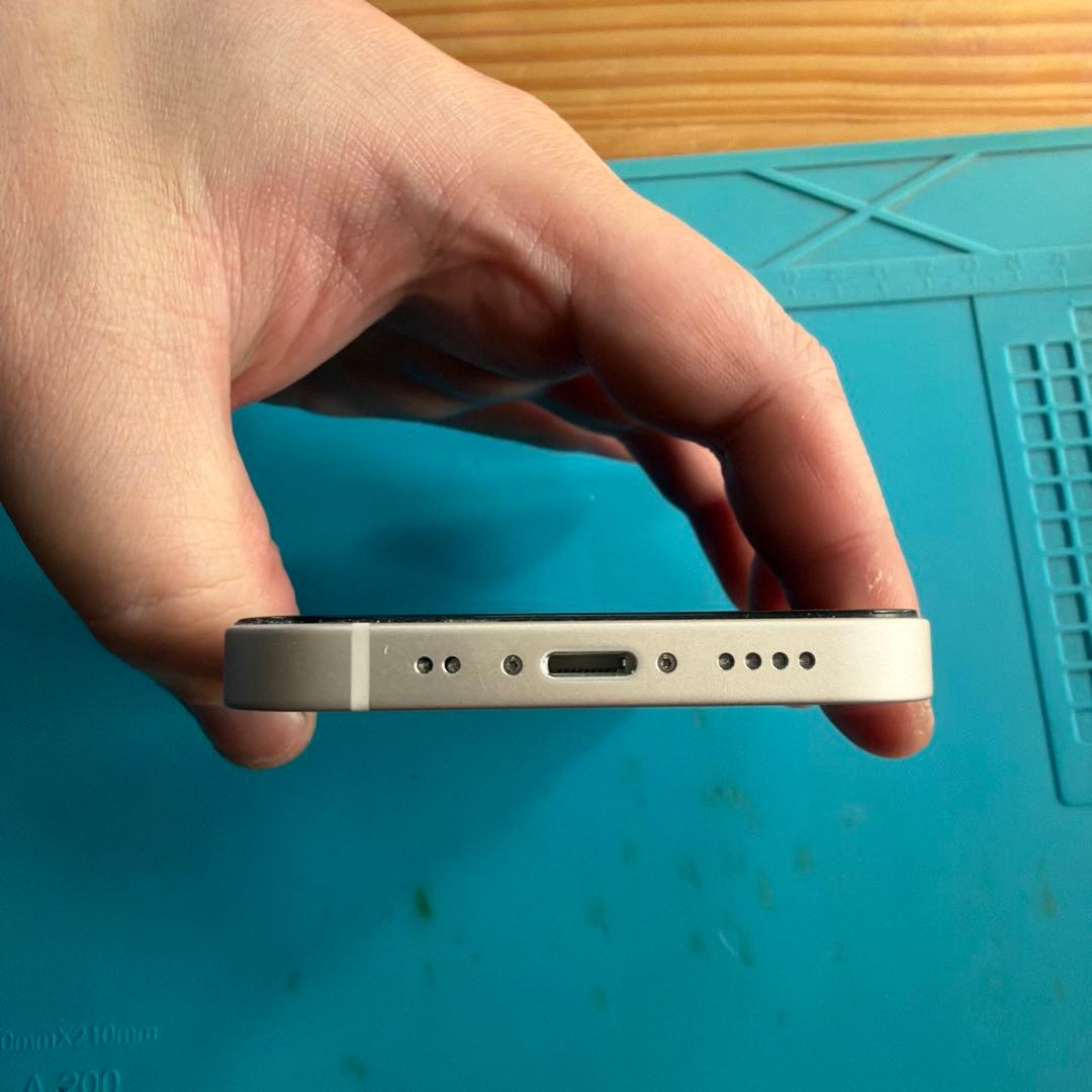 iPhone12 mini 64G ホワイト SIMフリー バッテリー100%