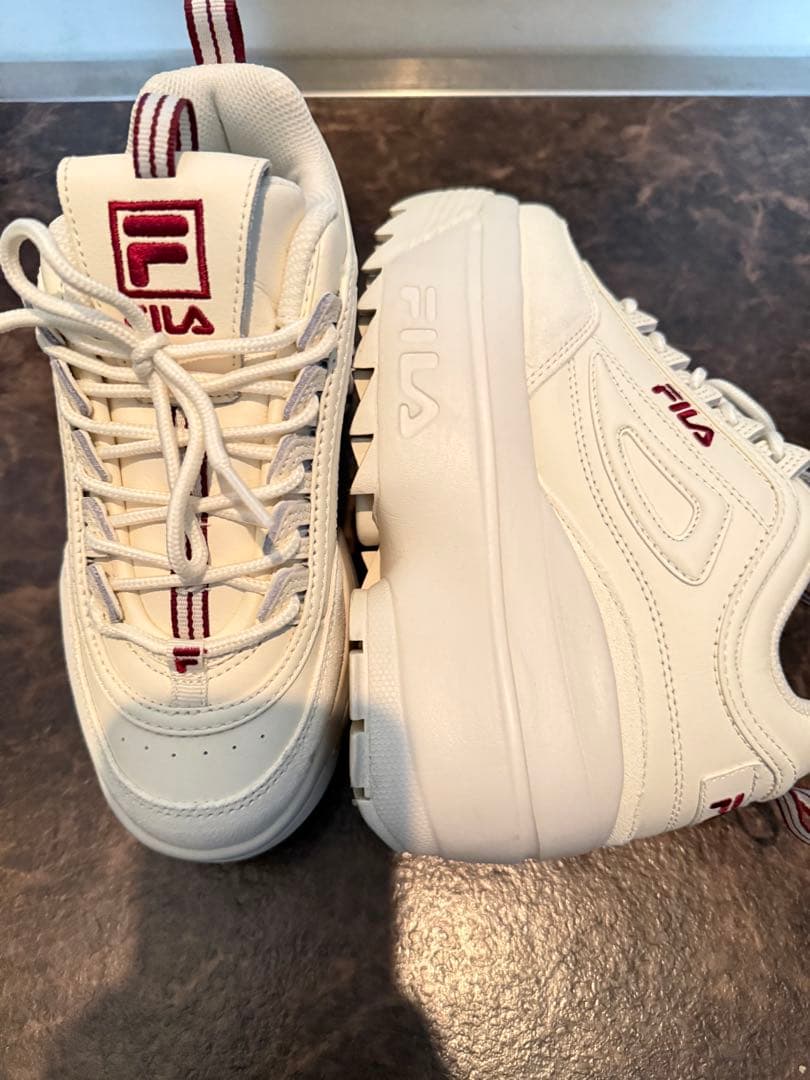 FILA ホワイト 厚底スニーカー 約7cmアップ 23cm（22.5cm向け）