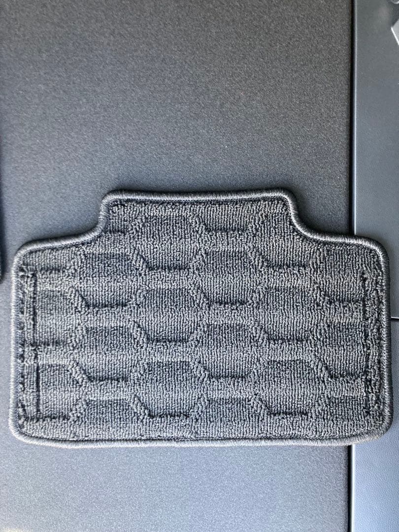 RAV4 純正フロアマット ※未使用品