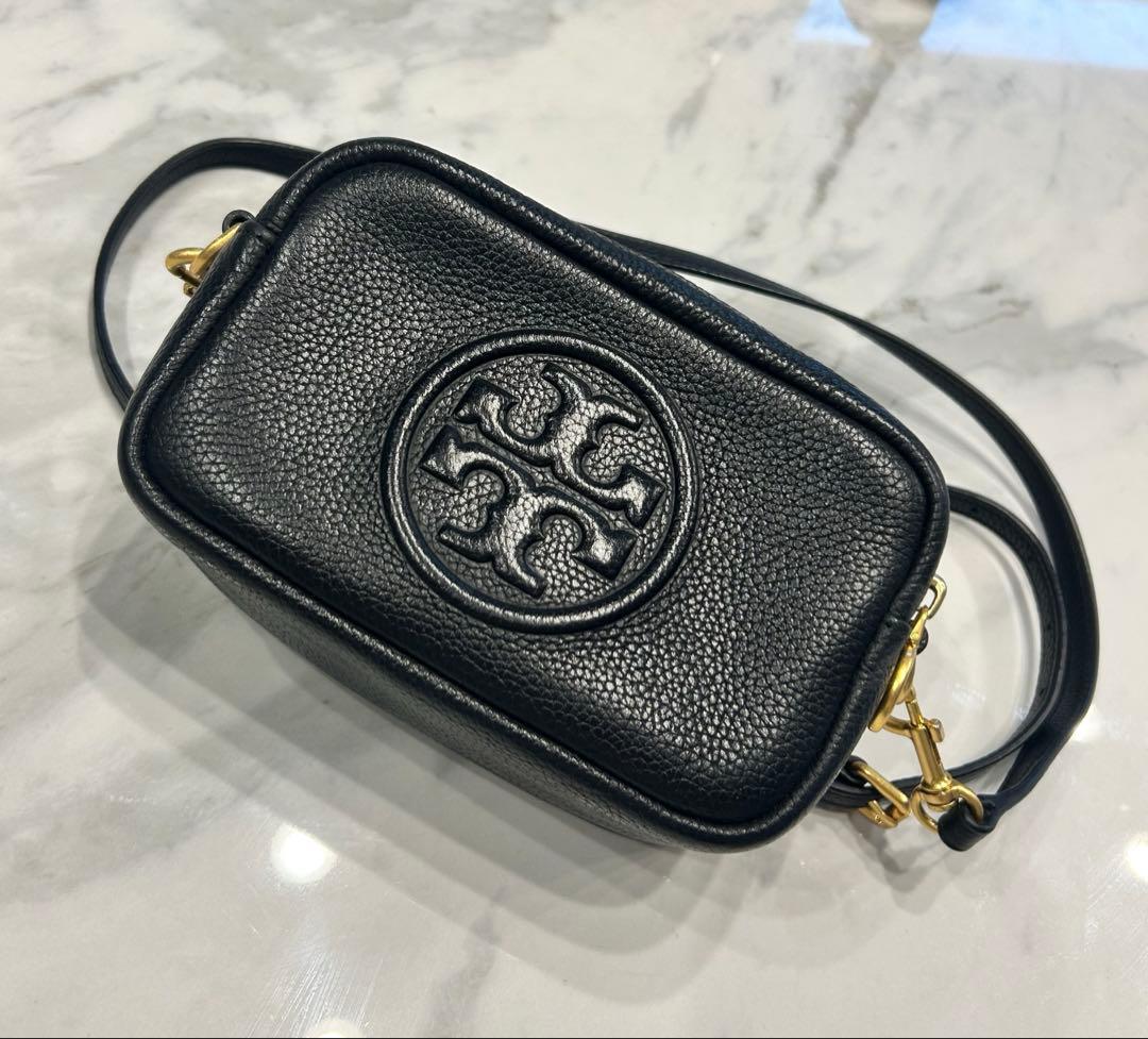 【美品】トリーバーチ ペリー ボンベ ミニ カメラバッグ 黒 レザー