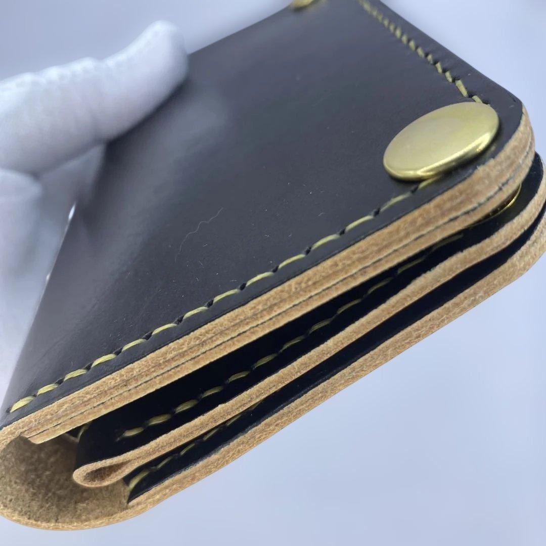 お札折らずに収納できる無骨な手染めミドルトラッカーウォレット BTW01