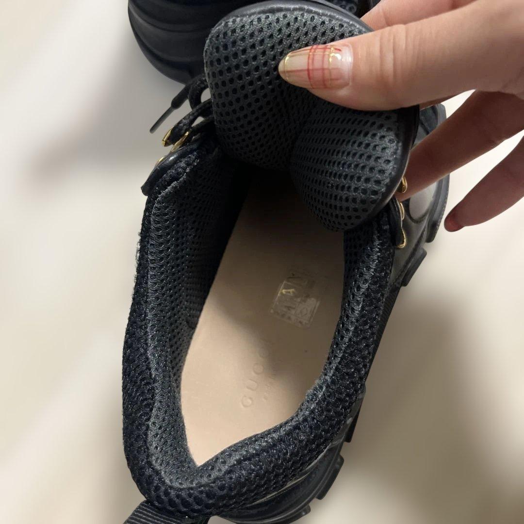 GUCCI スニーカー　シー
