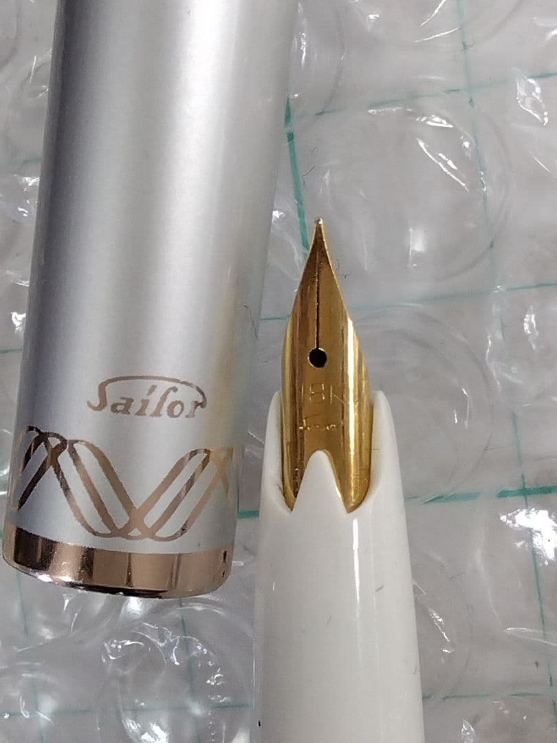 【やんぴっぴさん専用】ペン先14Kx2本、18Kx2本、21Kx1本、万年筆