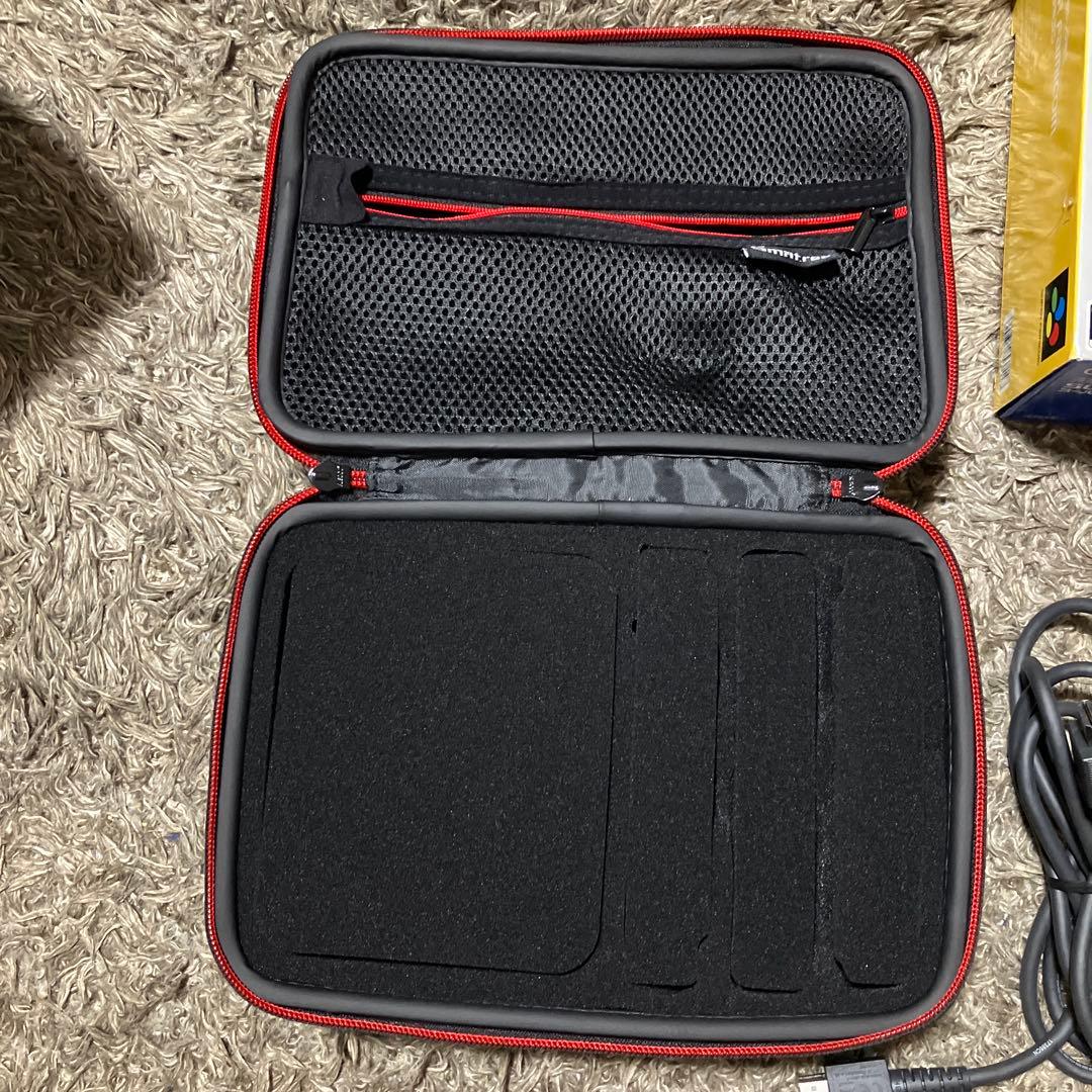 【箱&専用ケース付き】超美品　任天堂　クラシックミニ スーパーファミコン