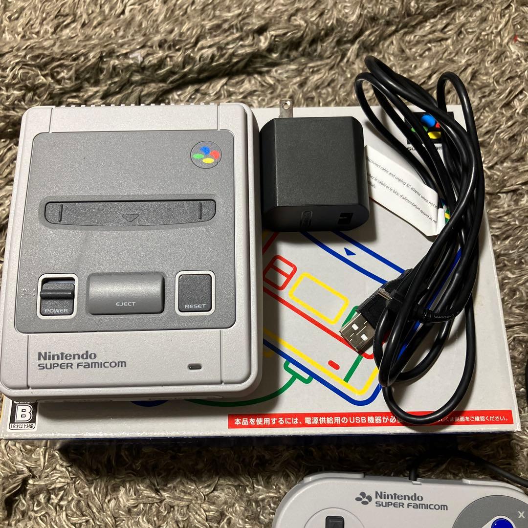 【箱&専用ケース付き】超美品　任天堂　クラシックミニ スーパーファミコン