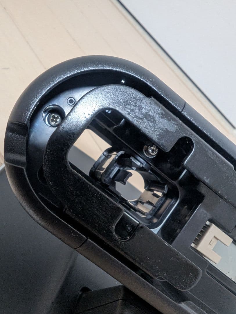 @rider　パイオニアカロッツェリアヘッドレストモニタTVM-PW910