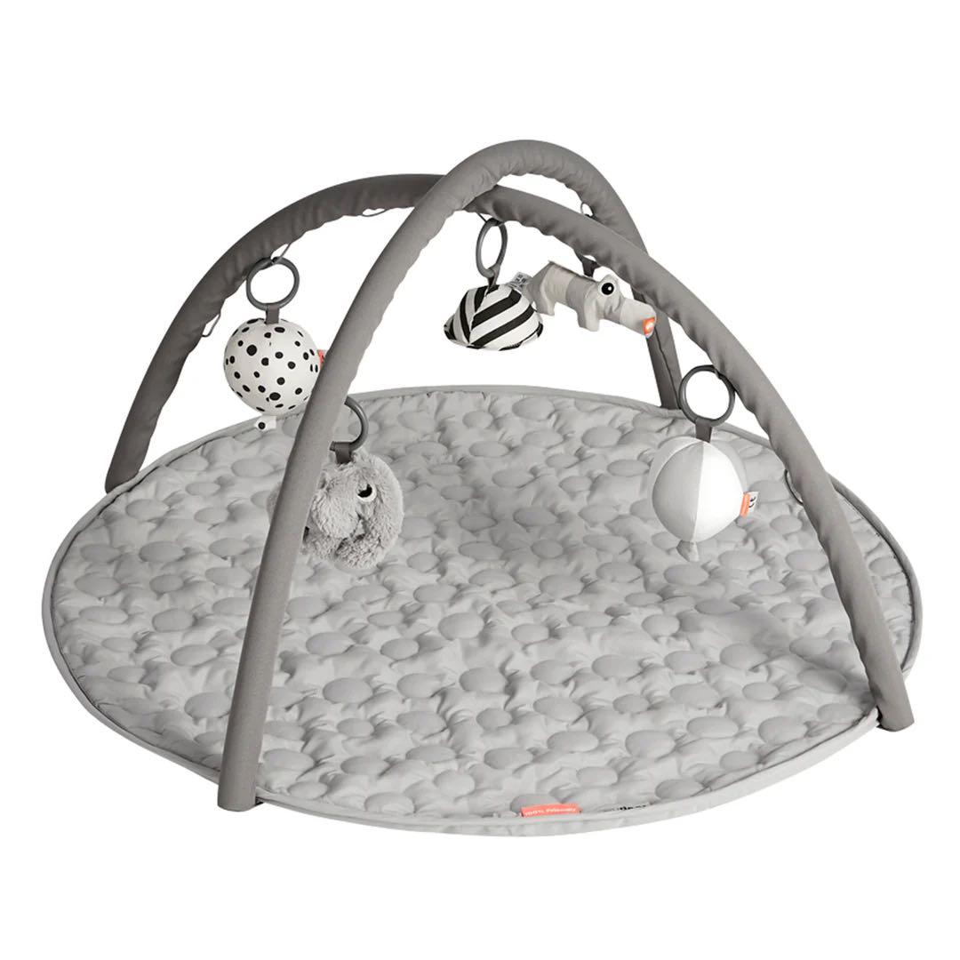 新品 ダンバイディア アクティビティプレイマット ベビージム プレイジム 北欧