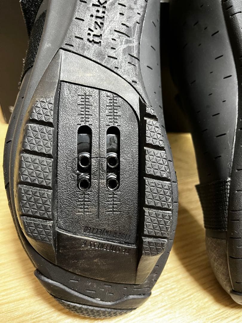 ウェア FIZIK x4 terra powerstrap 40.5
