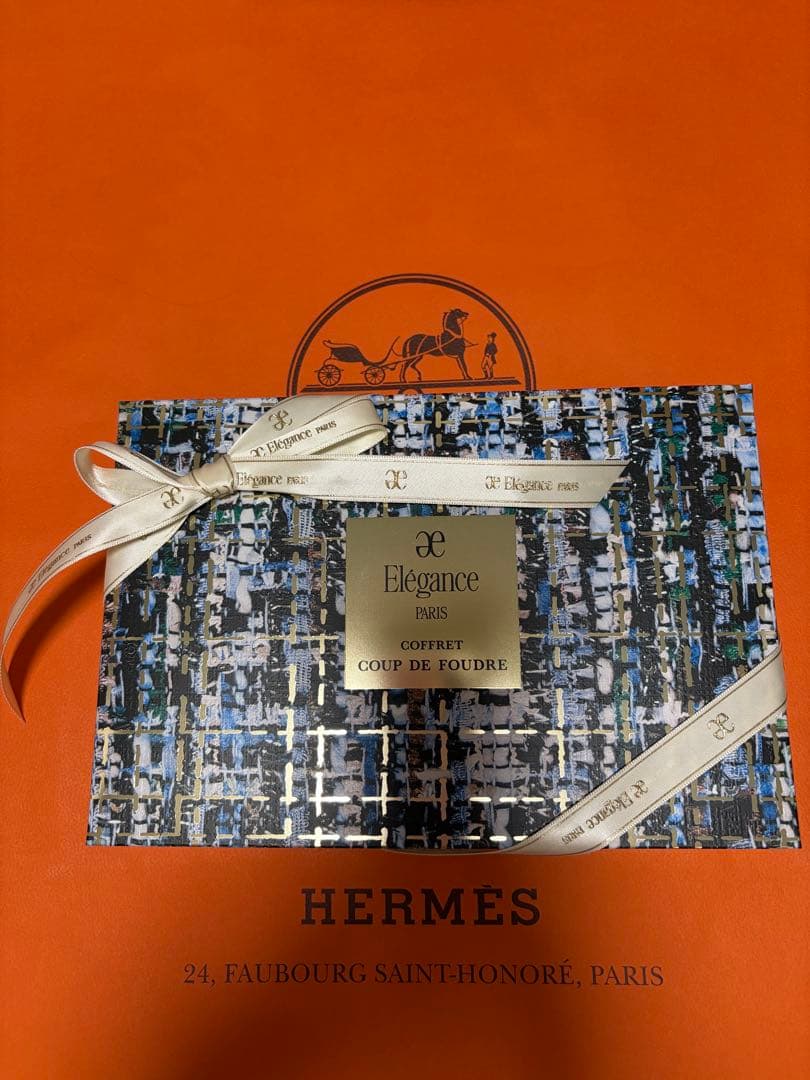 【新品・未使用】エレガンスクリスマスコフレ2025ギフト包装済み!