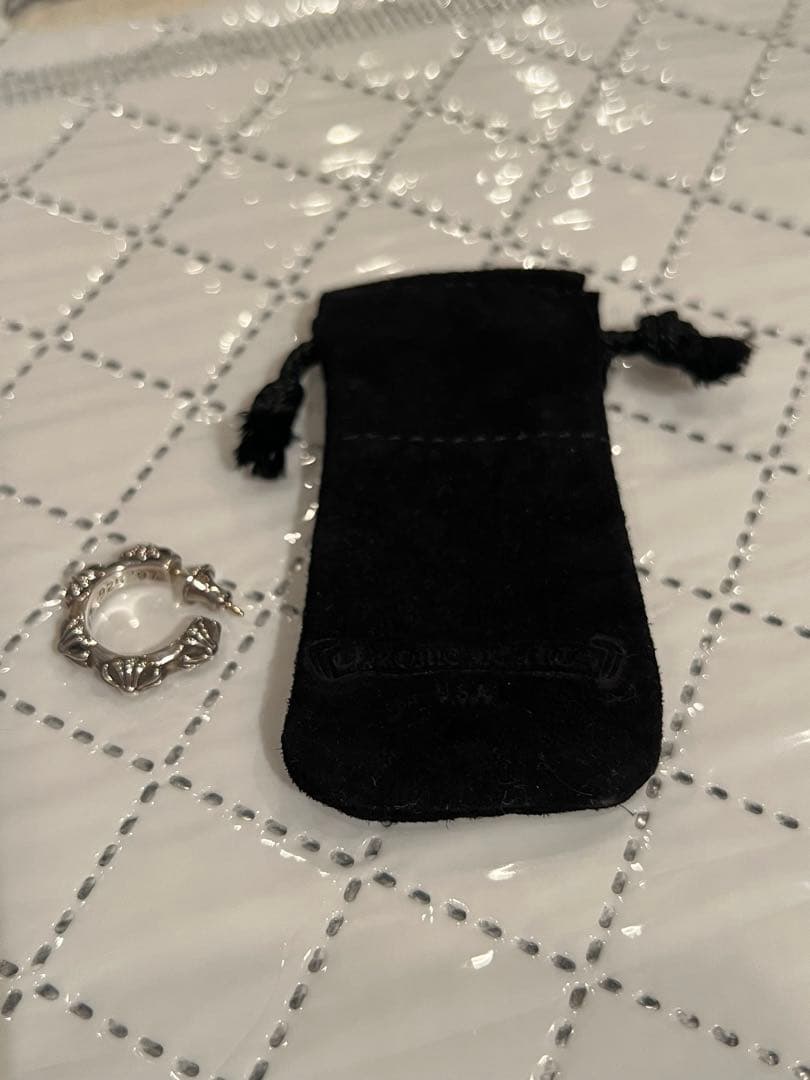 り*あ様 クロムハーツ ピアス　極美品　ポーチ付き