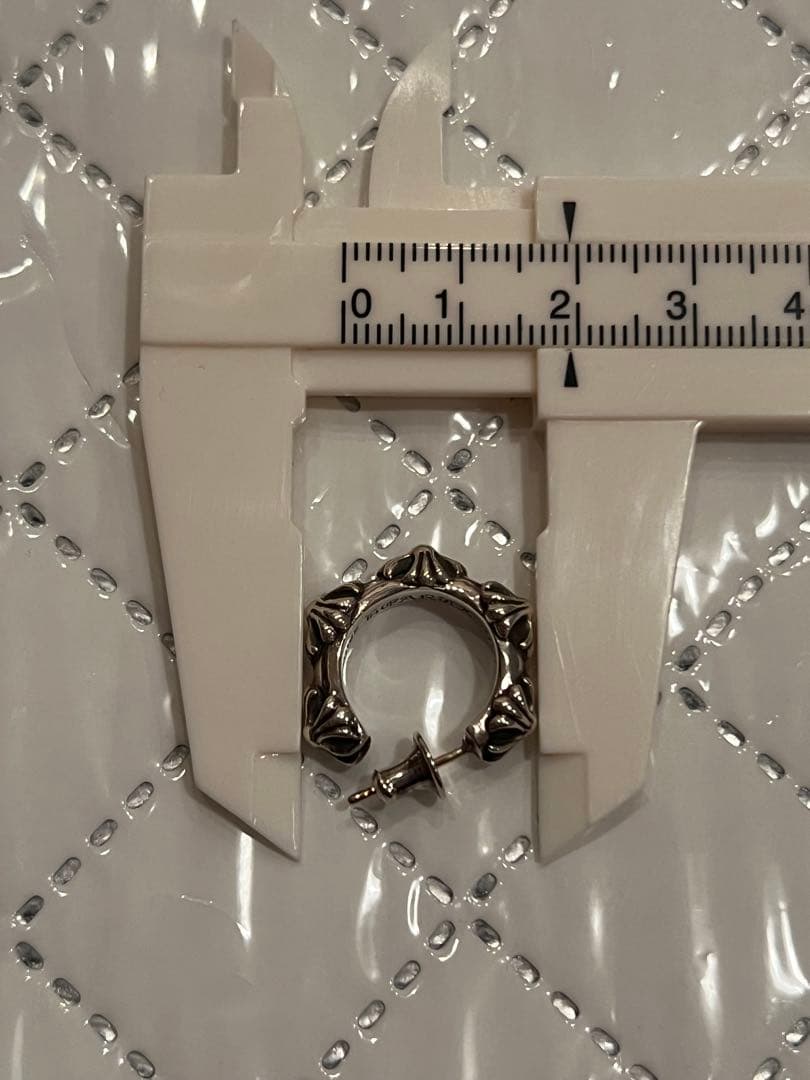 り*あ様 クロムハーツ ピアス　極美品　ポーチ付き