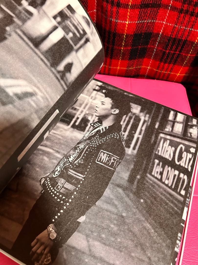 ★BIGBANG★EXTRAORDINARY 20's DVDと写真集