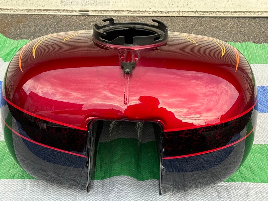 FLTR 純正 ガソリンタンク