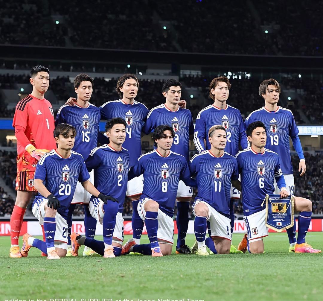 サッカー日本代表 2026 ホーム レプリカ ユニフォーム アディダス Mサイズ